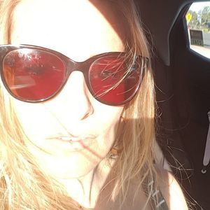 Meet your Posher, Ilana